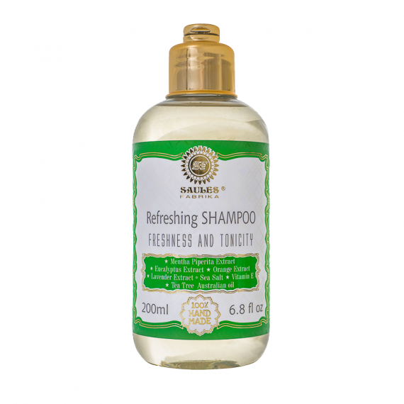 Erfrischendes shampoo für trockenes und strapaziertes haar
